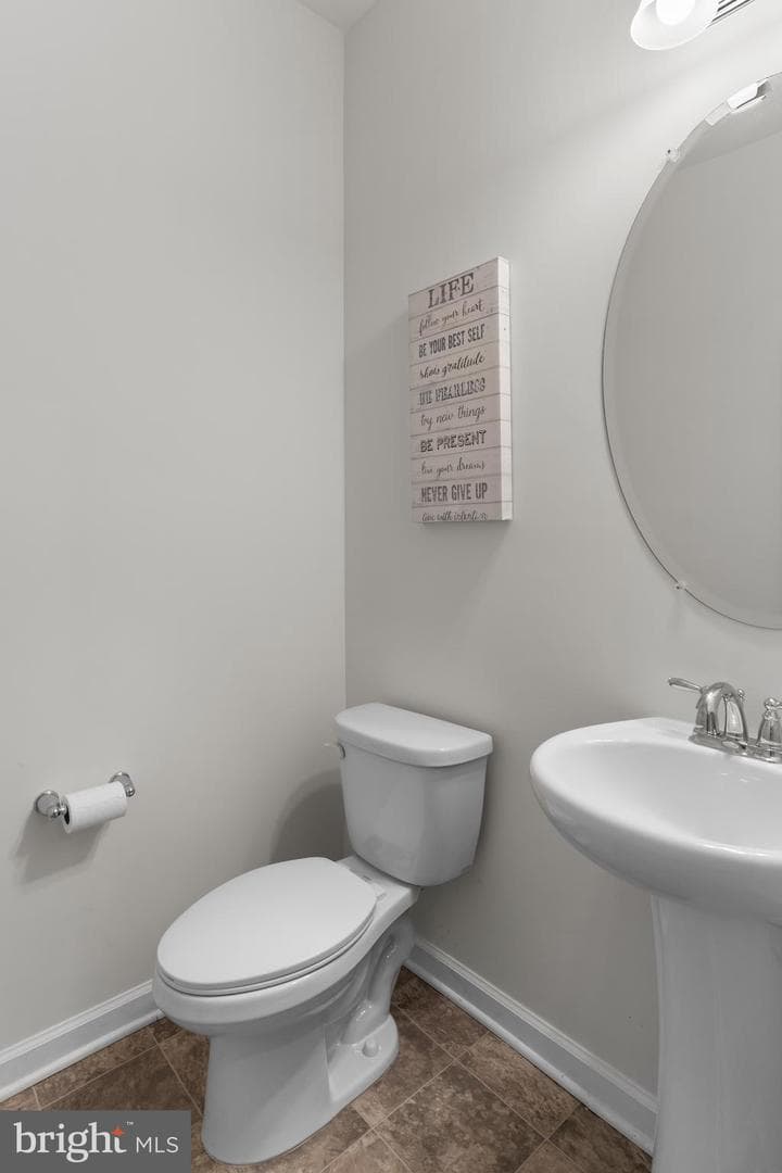 404 Tall Oaks Drive photo 25