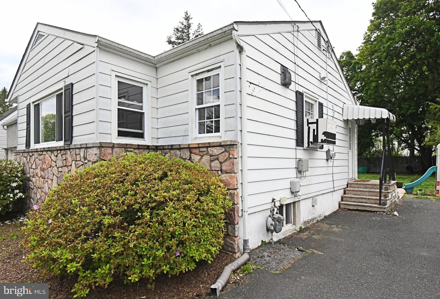 50 Trumbauersville Road photo 4