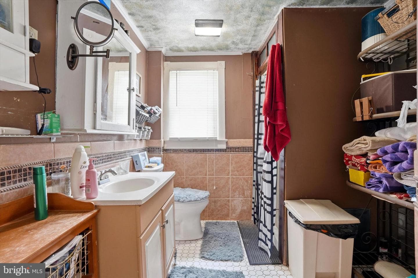 7 E Maple Avenue photo 12