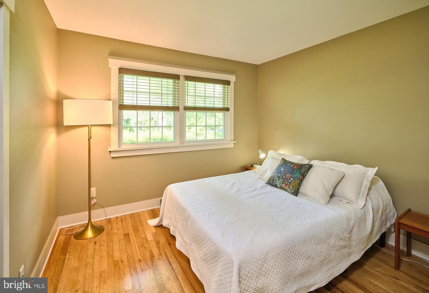 77 Sunset Drive photo 12