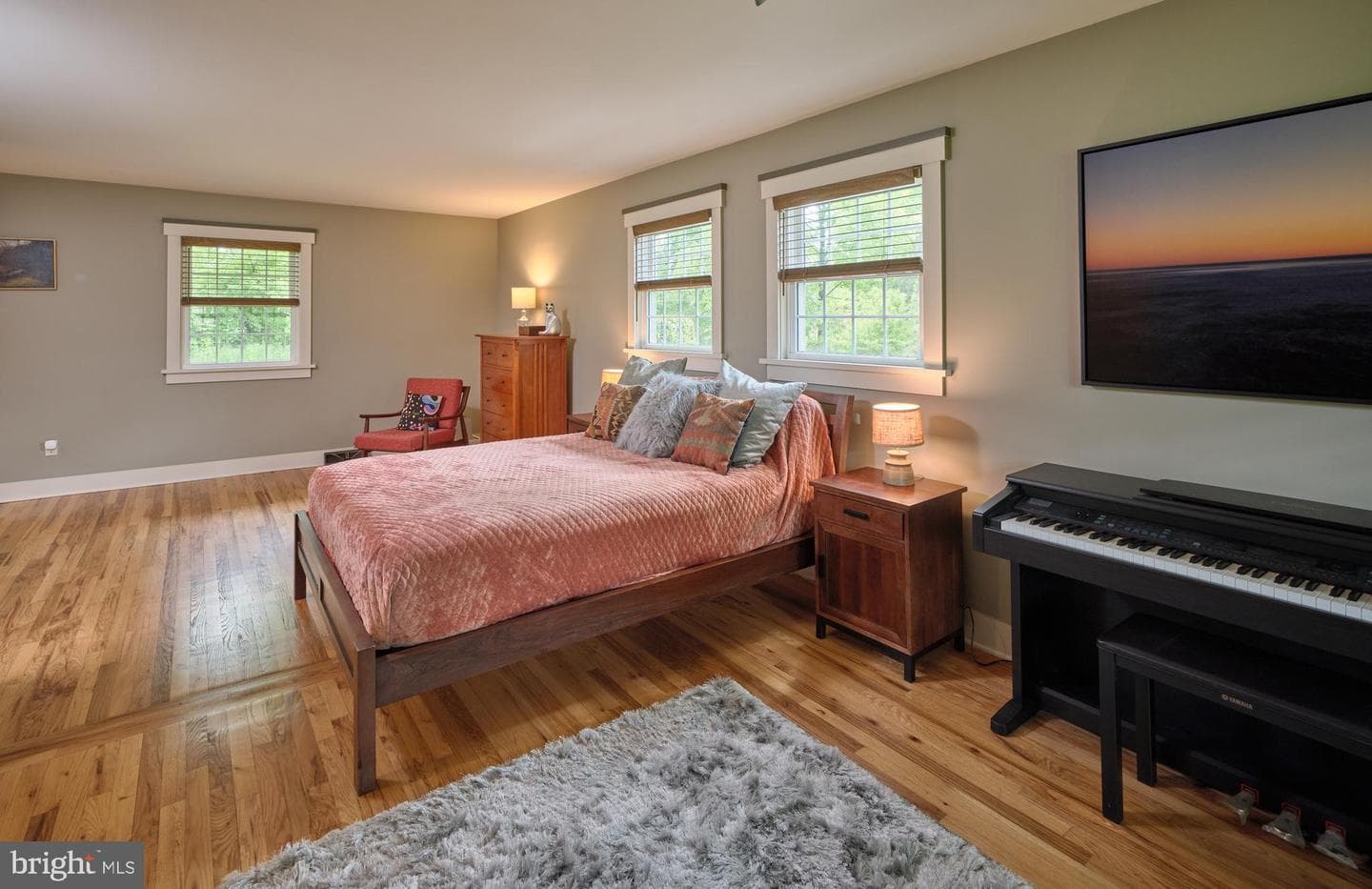 77 Sunset Drive photo 13
