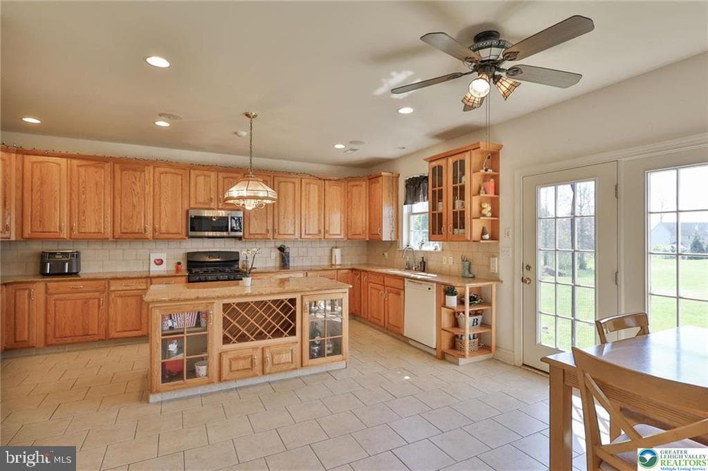 3595 Woodbyne Road photo 11
