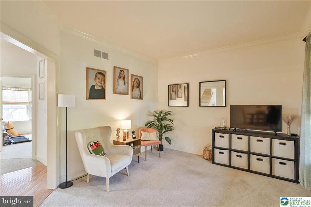 3595 Woodbyne Road photo 9