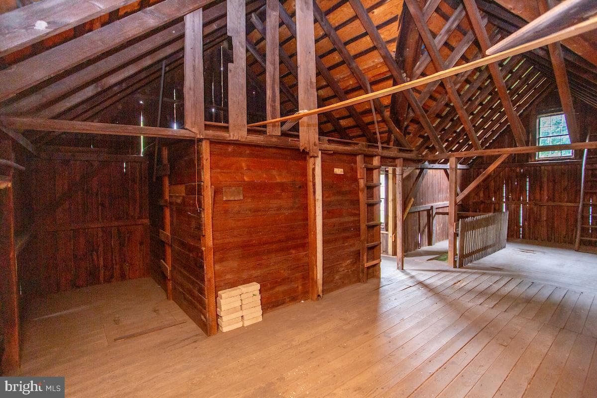 813 Juniper Street photo 63