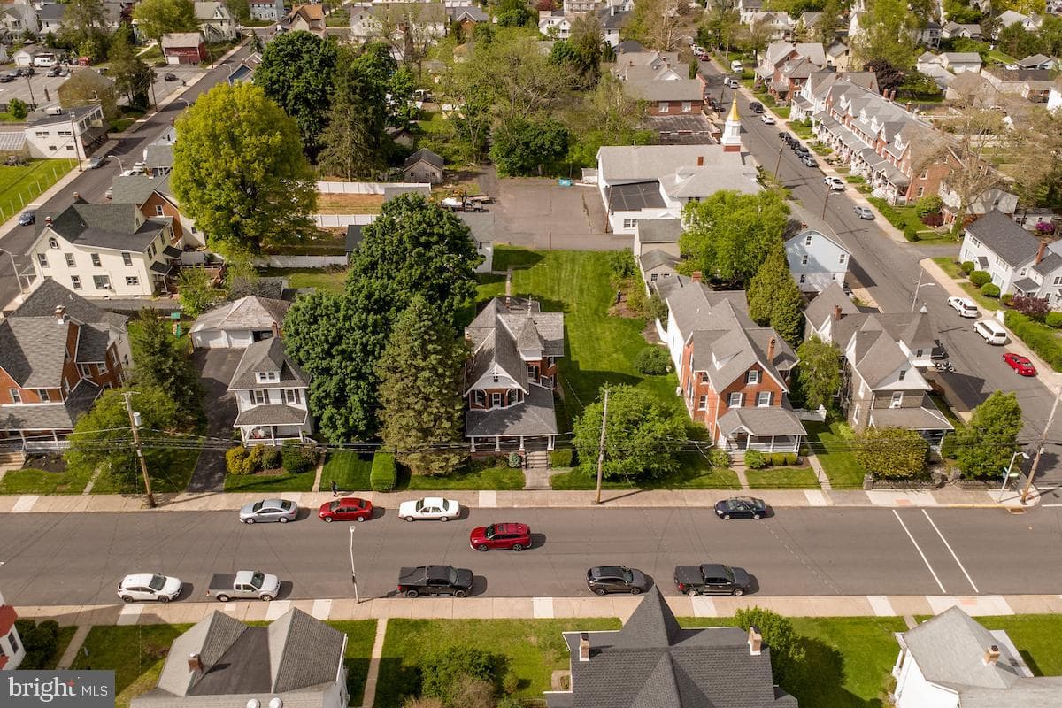 813 Juniper Street photo 67