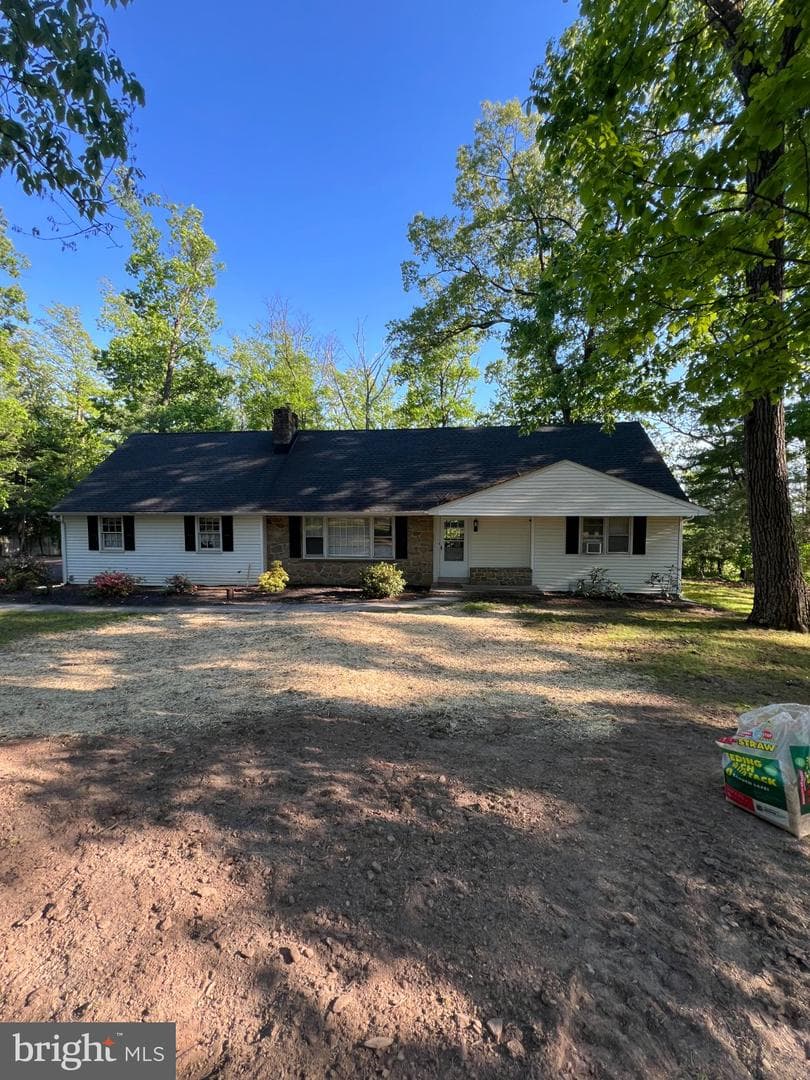 504 Swartley Rd, Hatfield