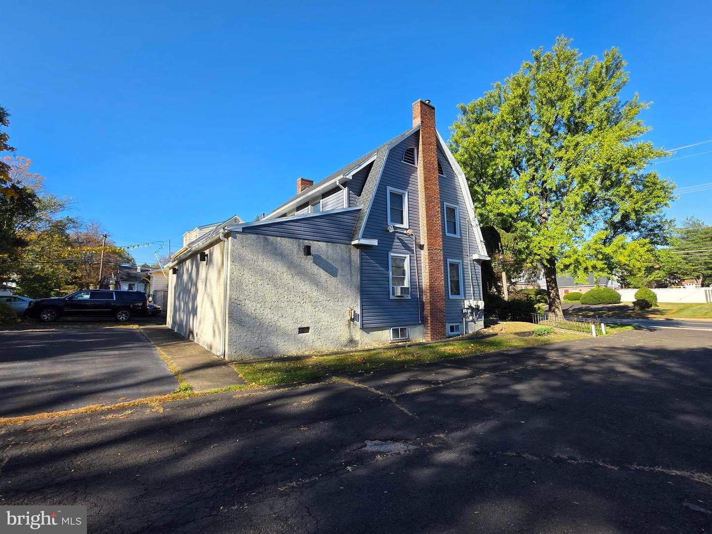 97 W Trenton Avenue photo 9