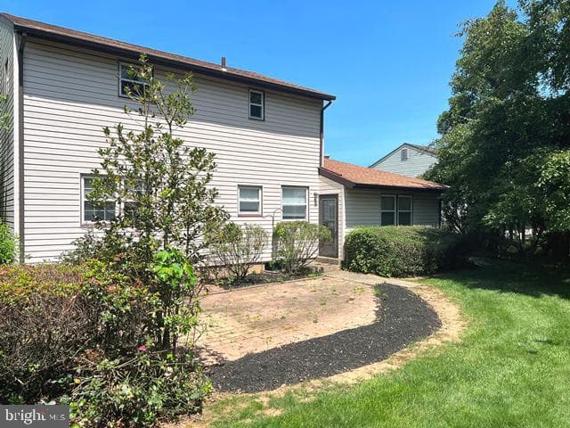1055 Brennan Dr photo 22