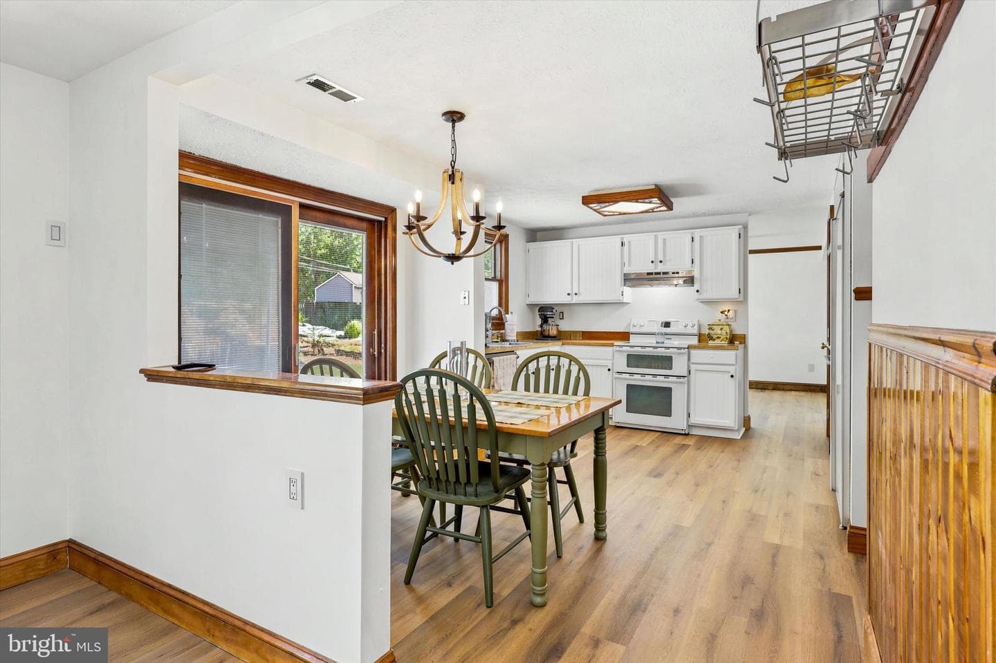 249 Cambridge Drive photo 18
