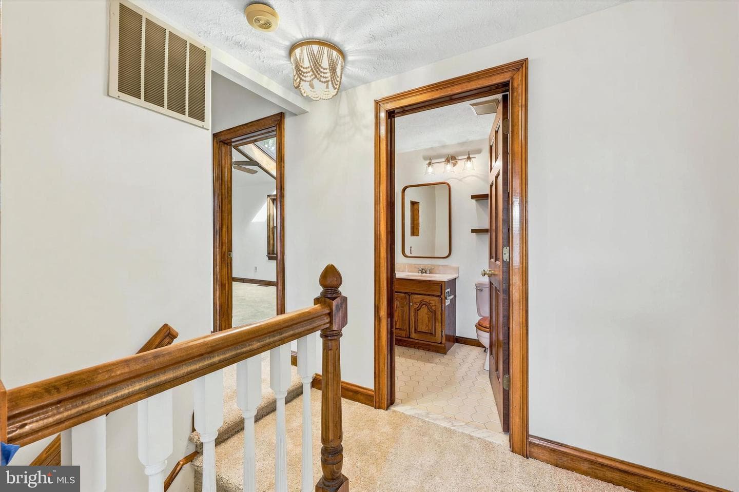 249 Cambridge Drive photo 27