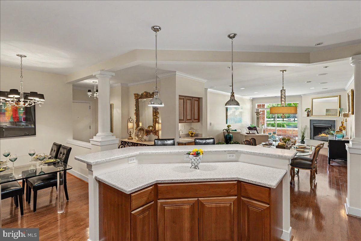 2103 Meridian Boulevard #2103 photo 11