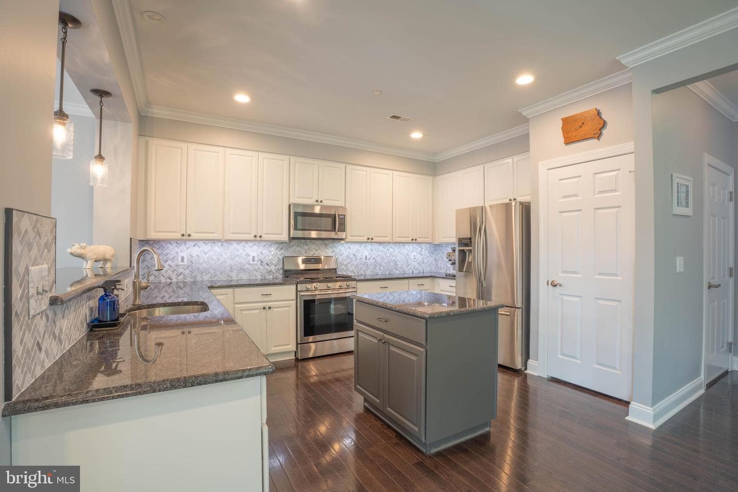 124 Nicoles Way photo 9
