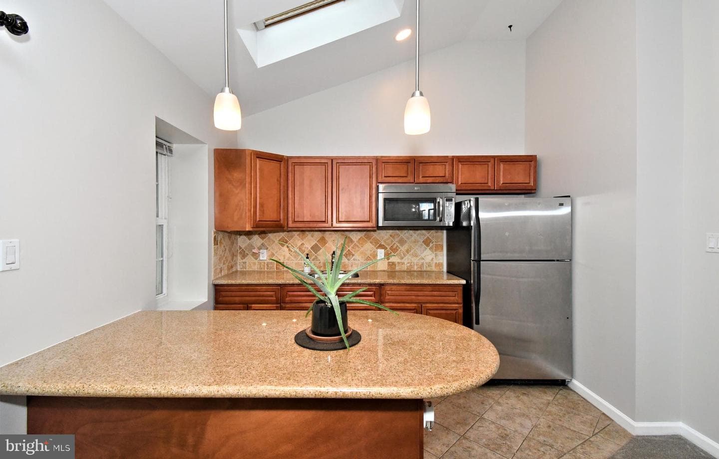 438 Quincy Avenue photo 46