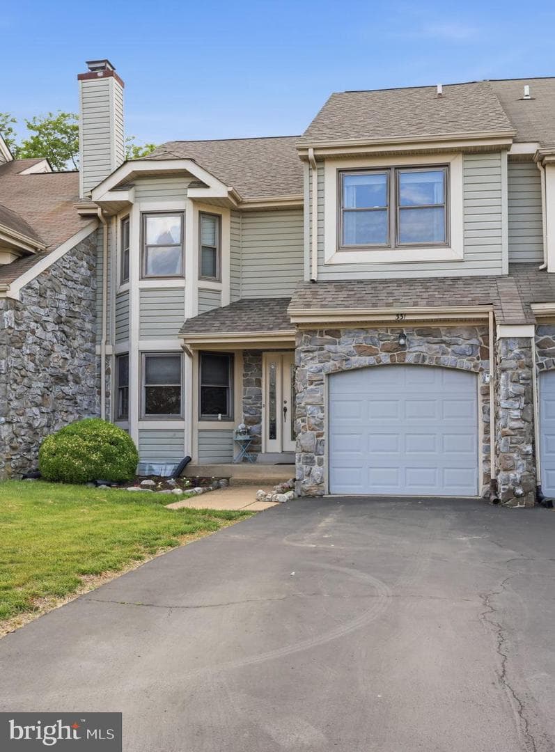 331 Basswood Circle, Feasterville Trevose