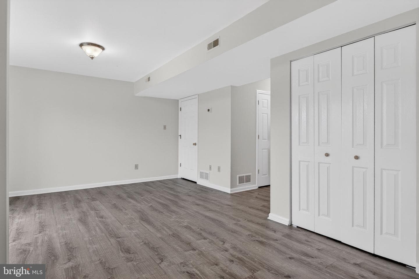2539 Sanibel Court photo 13