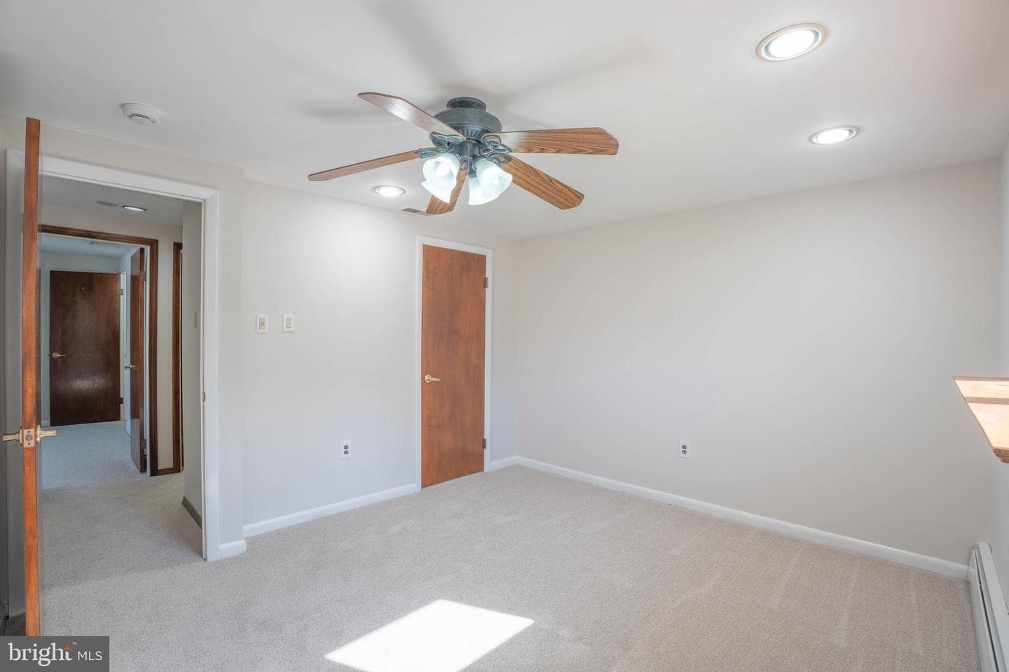 2022 Herrick Avenue photo 21
