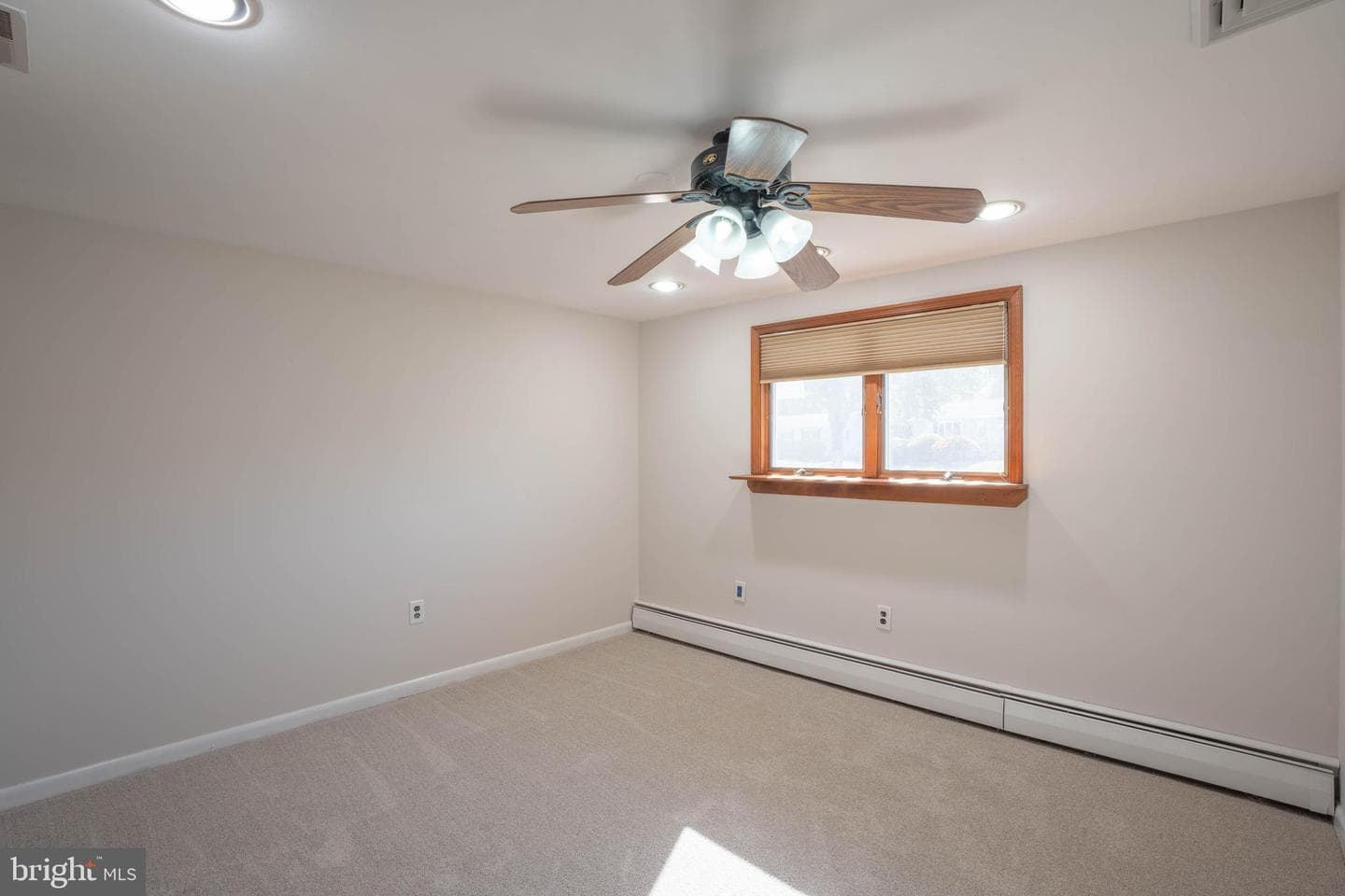 2022 Herrick Avenue photo 22
