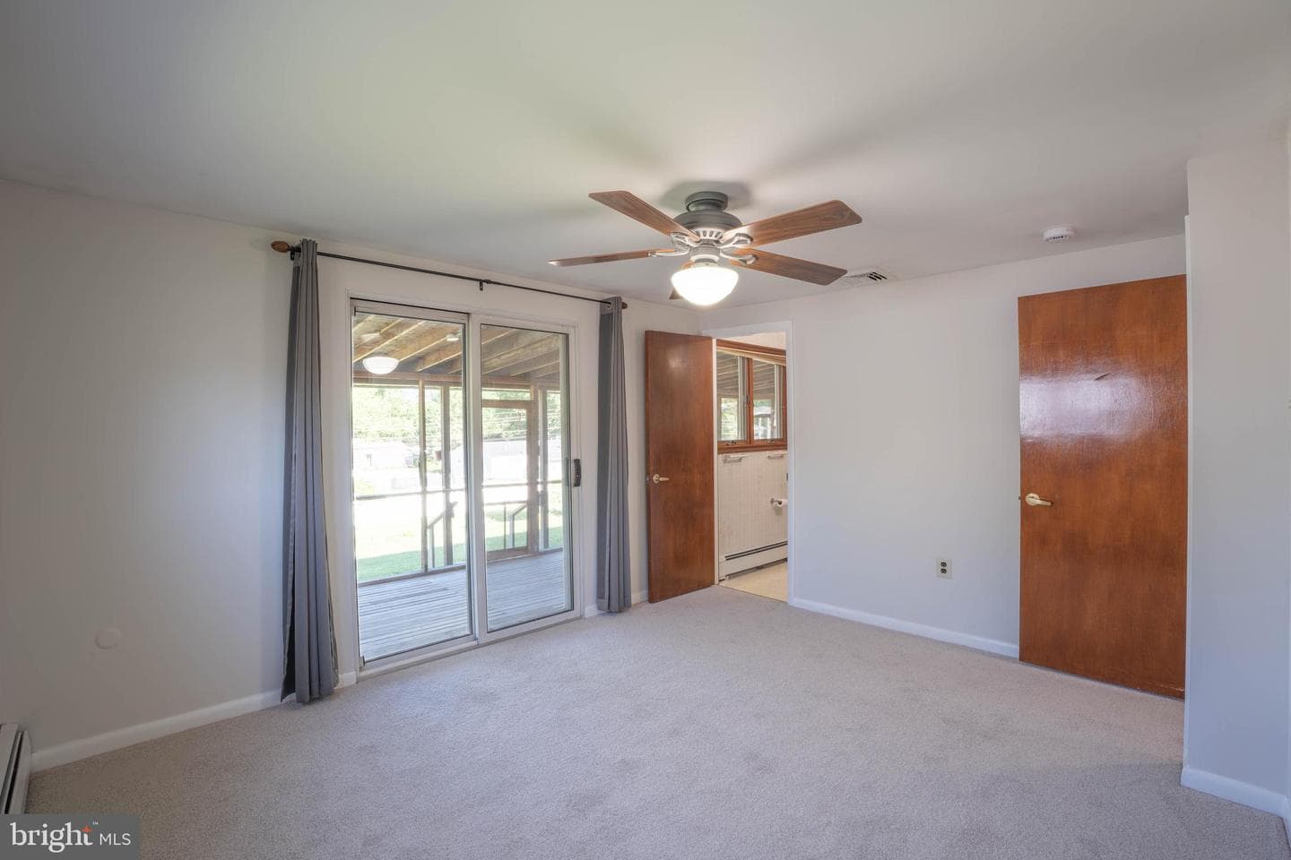 2022 Herrick Avenue photo 29