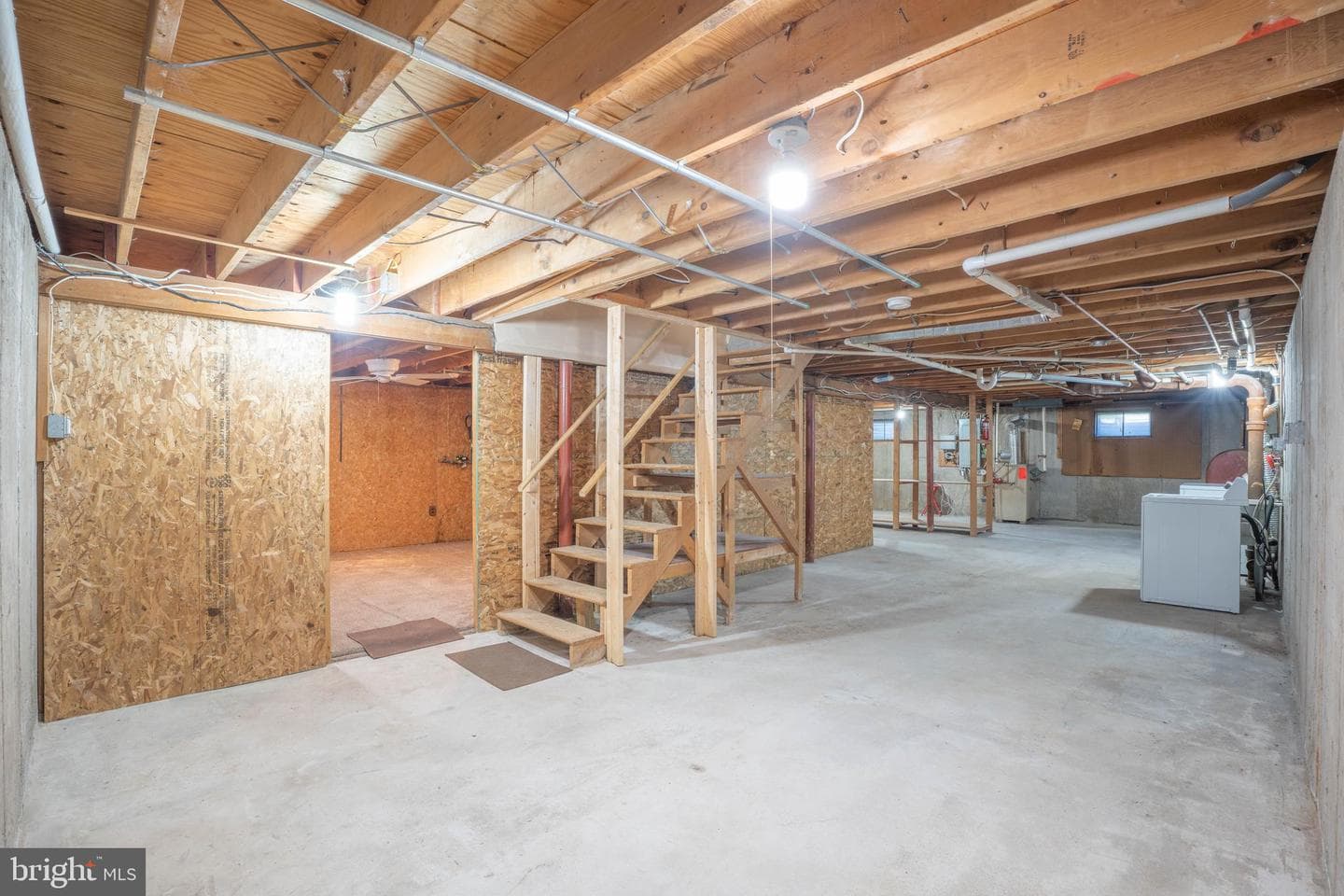 2022 Herrick Avenue photo 36