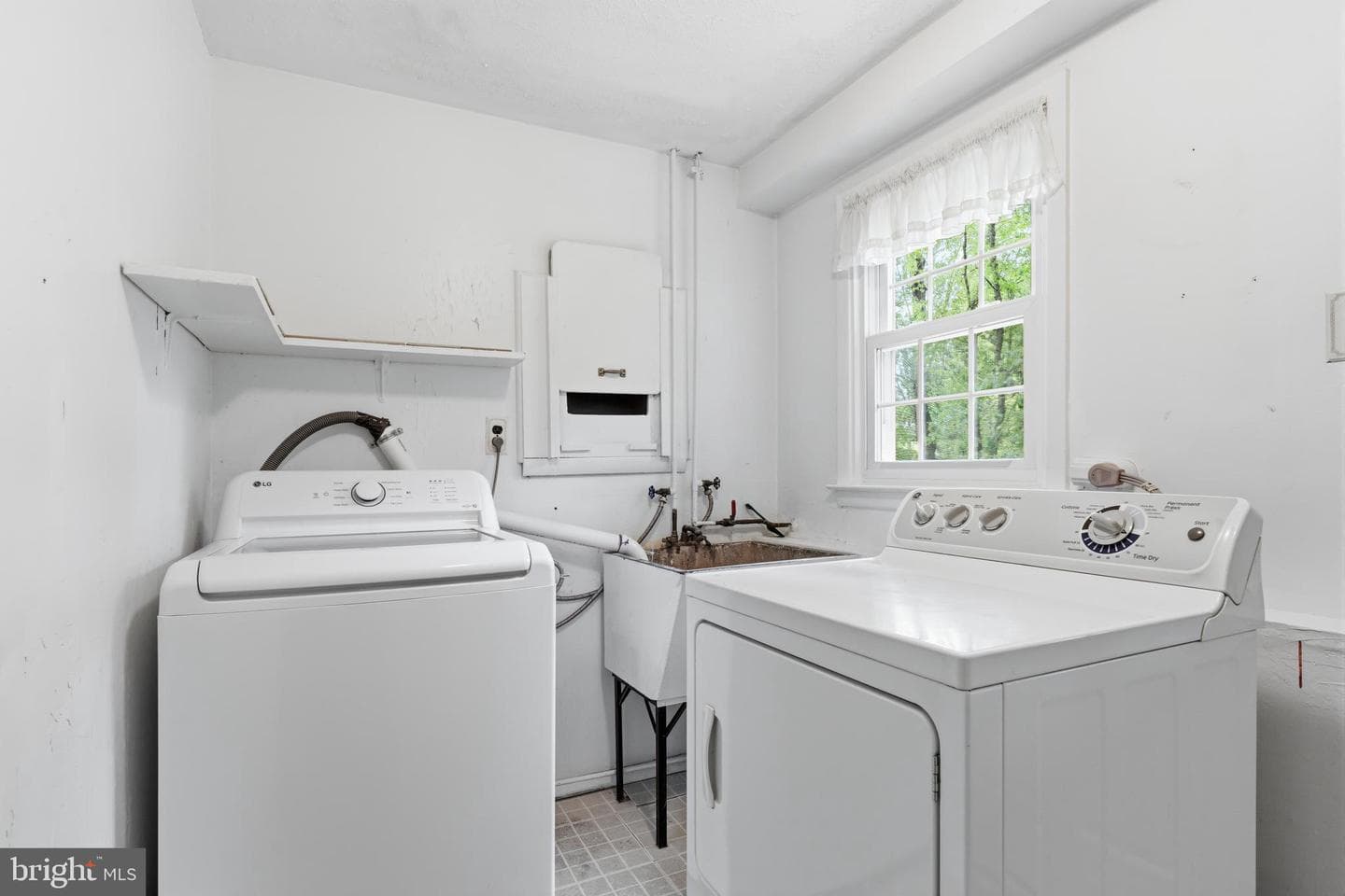 1198 Strathmann Drive photo 37