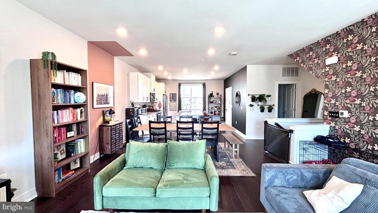 131 Park Place photo 13