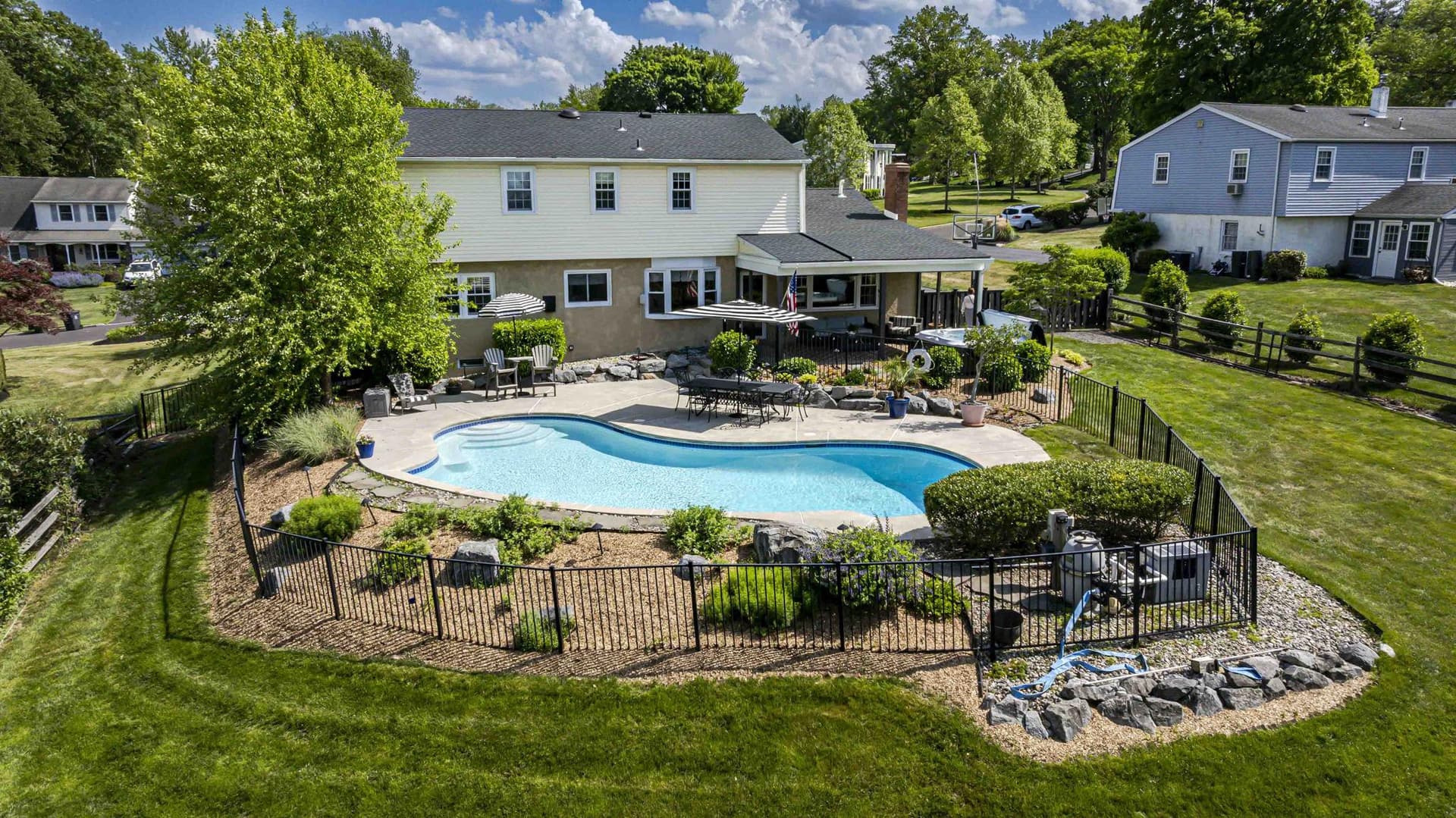 54 Beth Drive photo 30