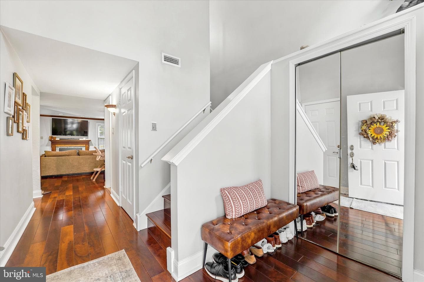 405 Whittier Drive photo 3