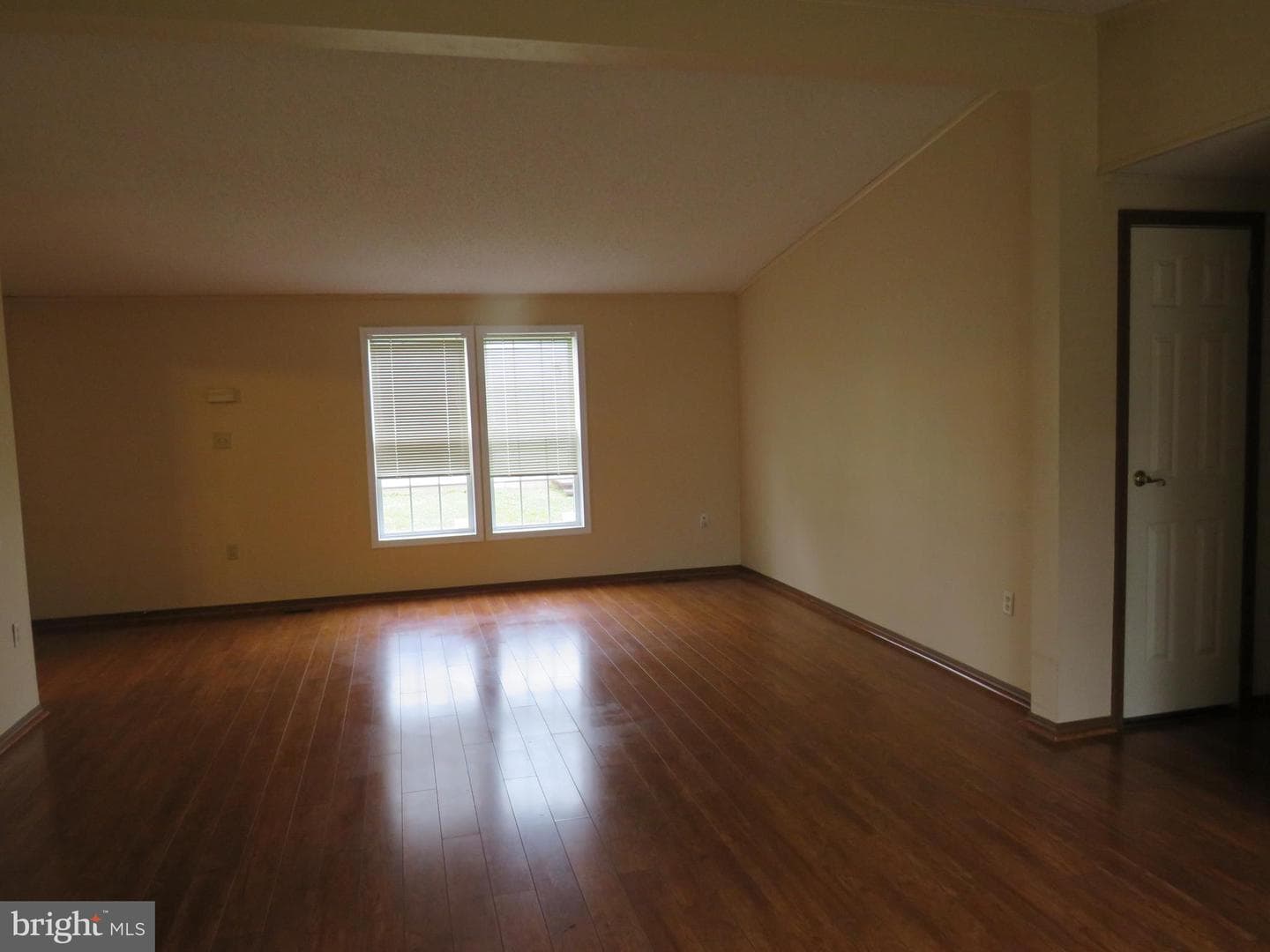 481 Goldenrod Crossing W photo 6
