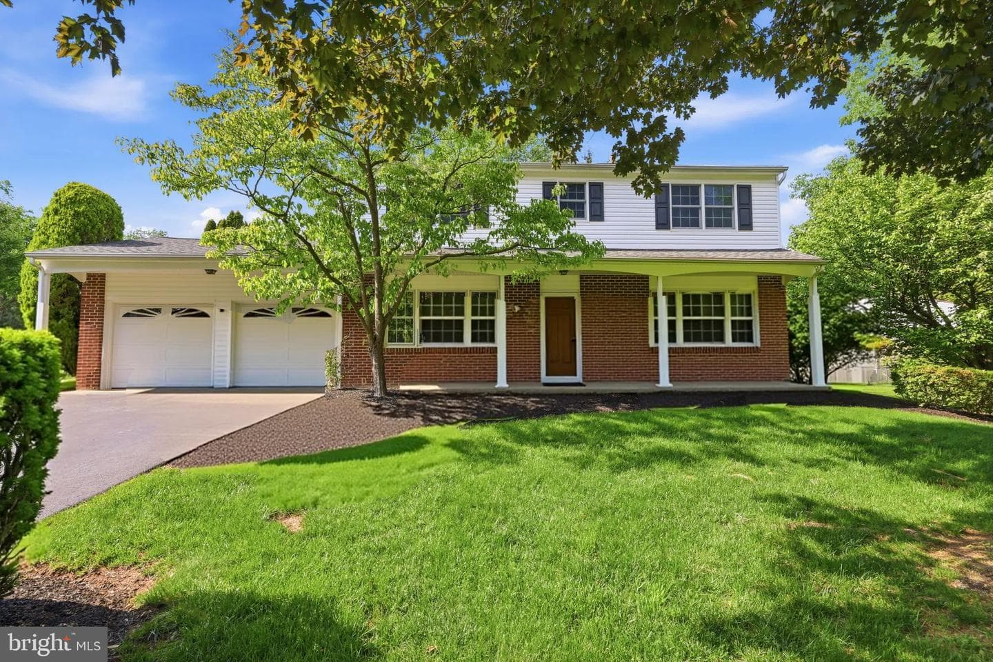 121 Buck Hill Drive photo 2