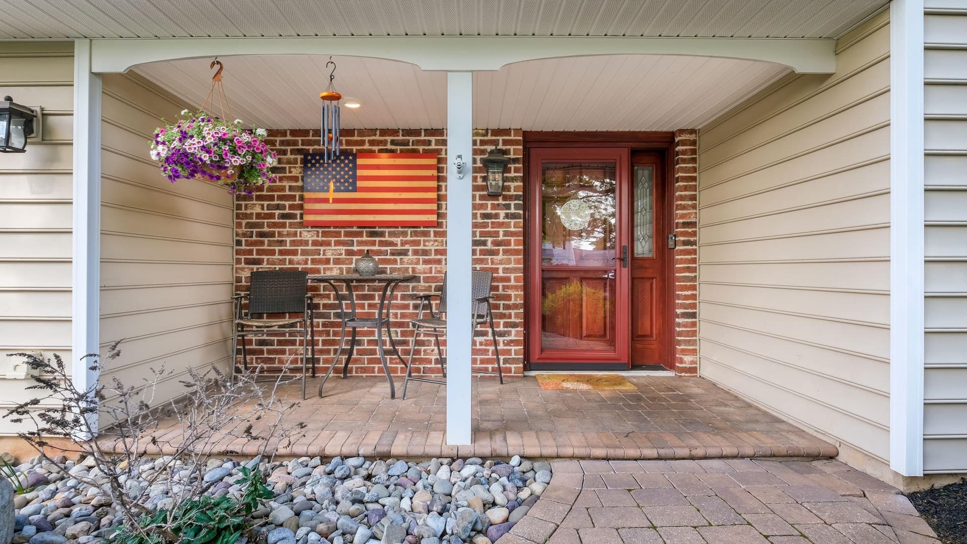 239 Burgundy Lane photo 6