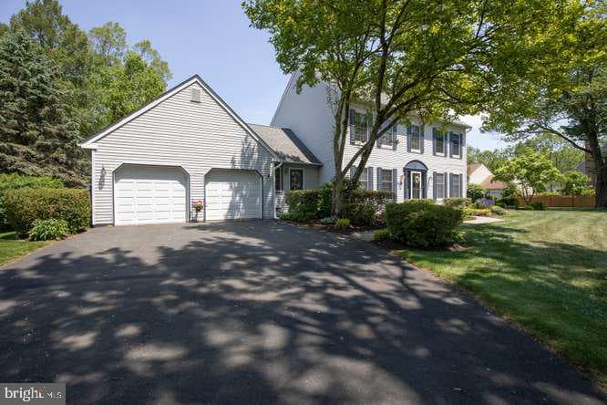 3881 Terwood Drive photo 5