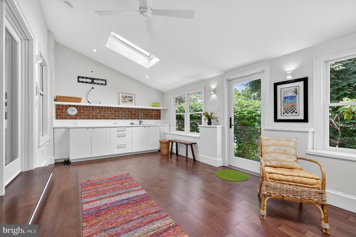 40 Sutphin Pines photo 12