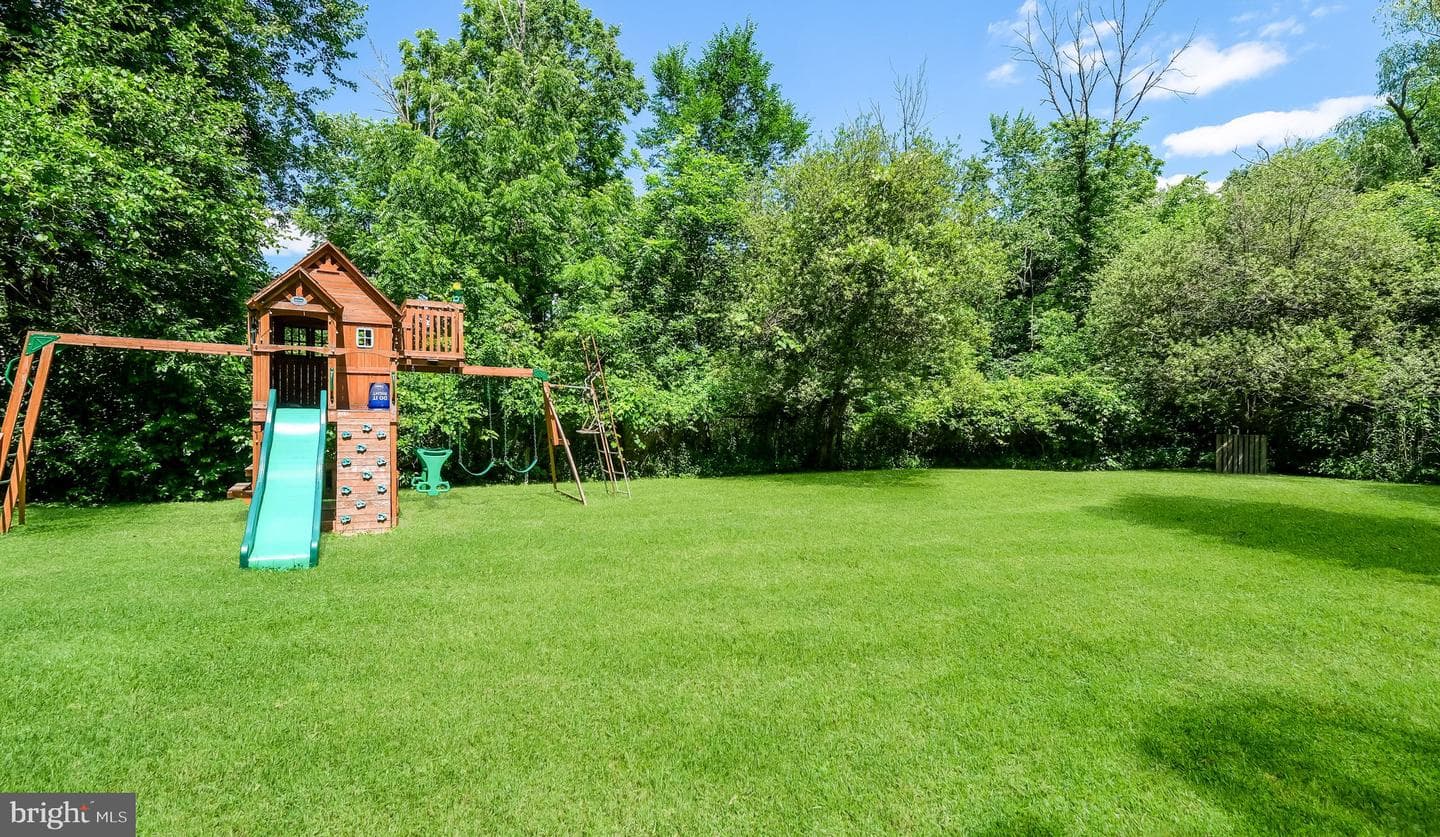 2217 N Rockhill Road photo 19