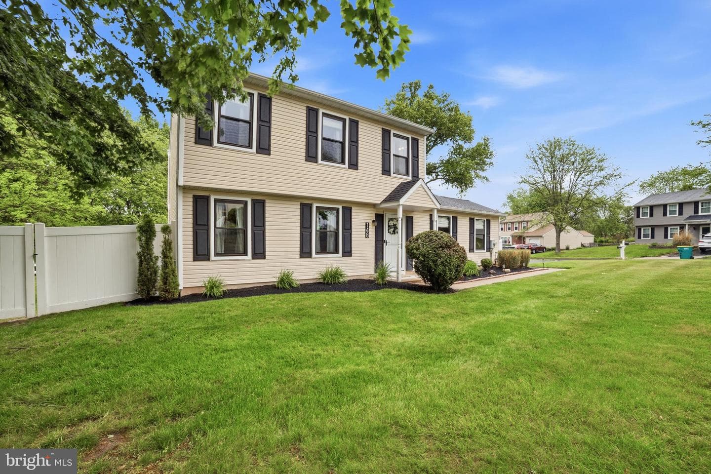 148 Hampton Drive photo 2