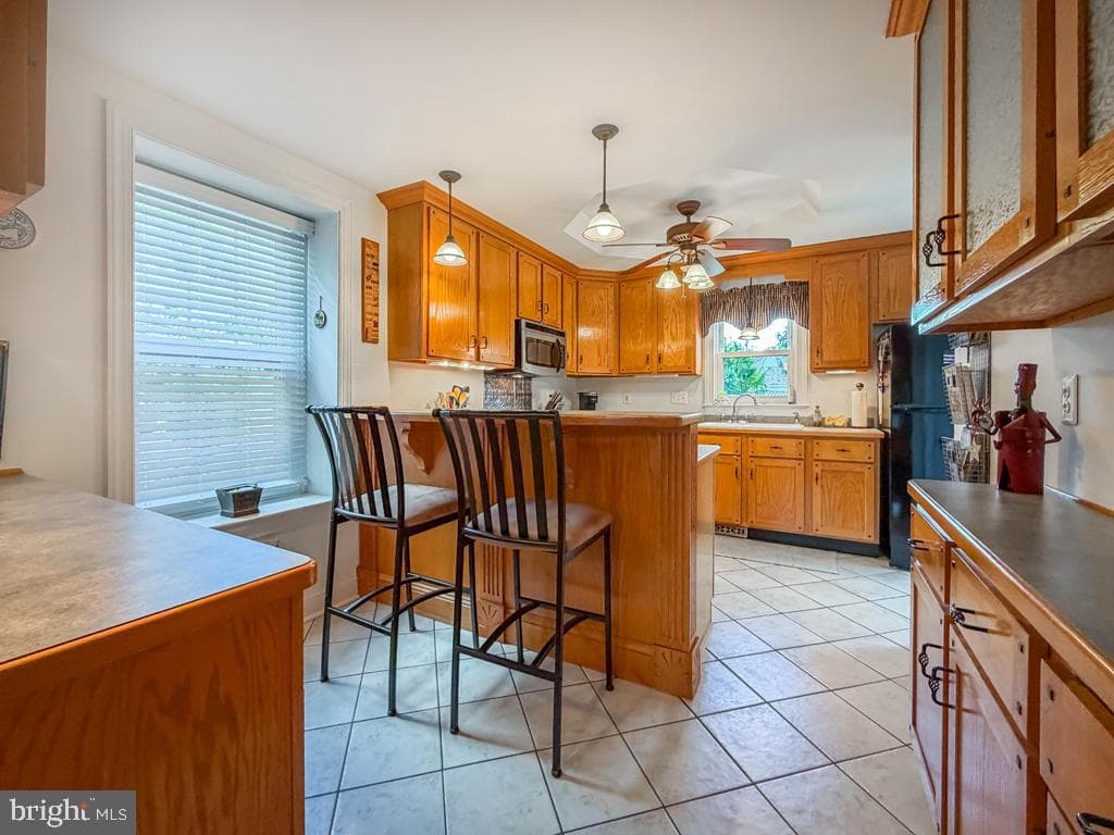 1220 Wilson Avenue photo 9
