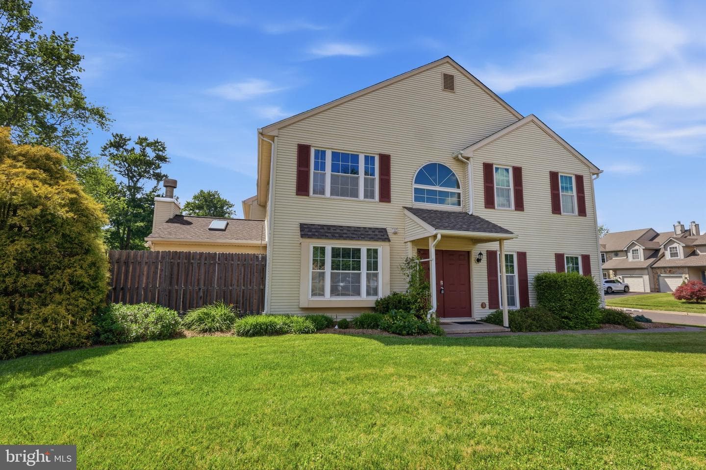 101 Sequoia Drive photo 2