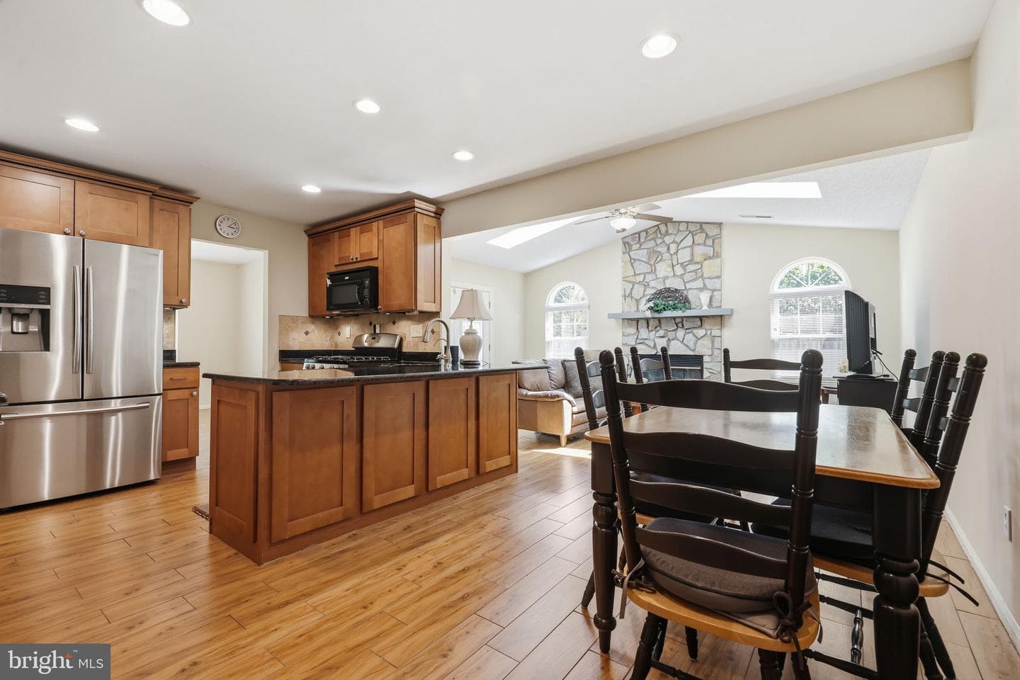 101 Sequoia Drive photo 5