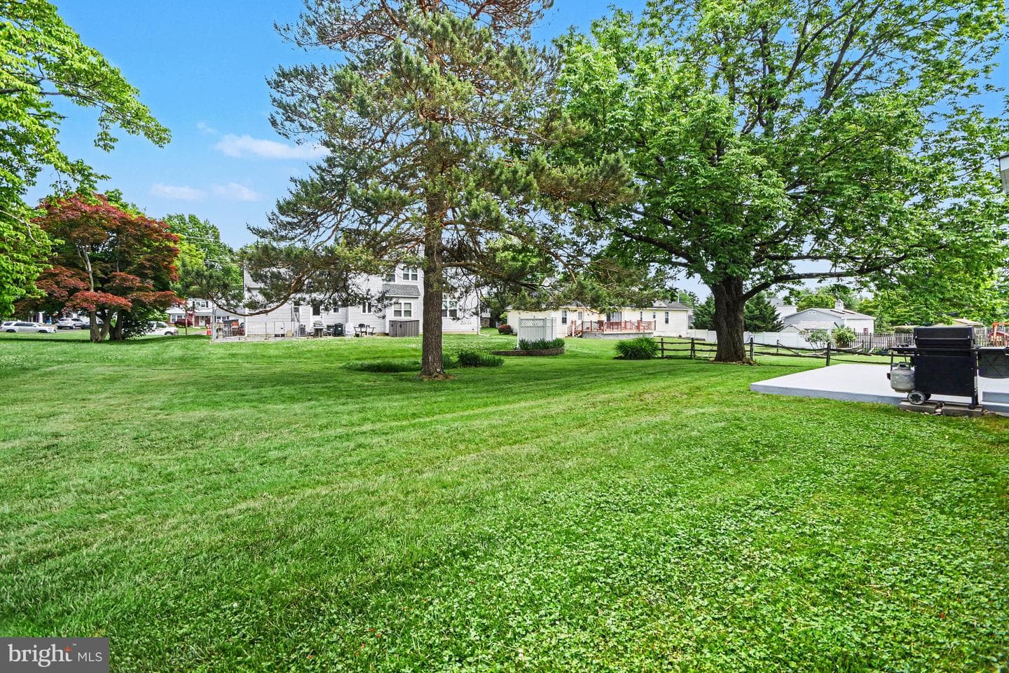 963 Dick Avenue photo 38
