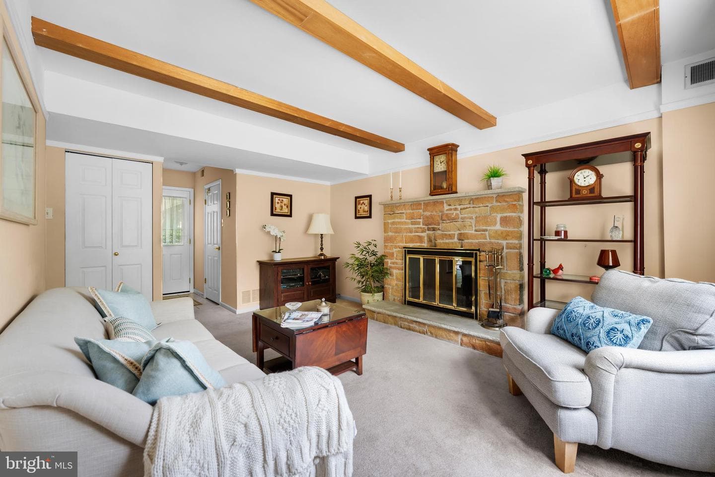 1463 Byberry Road photo 10