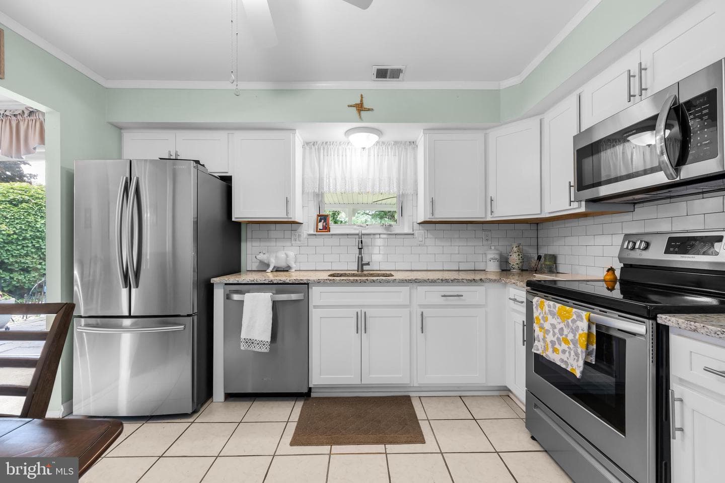 1463 Byberry Road photo 12