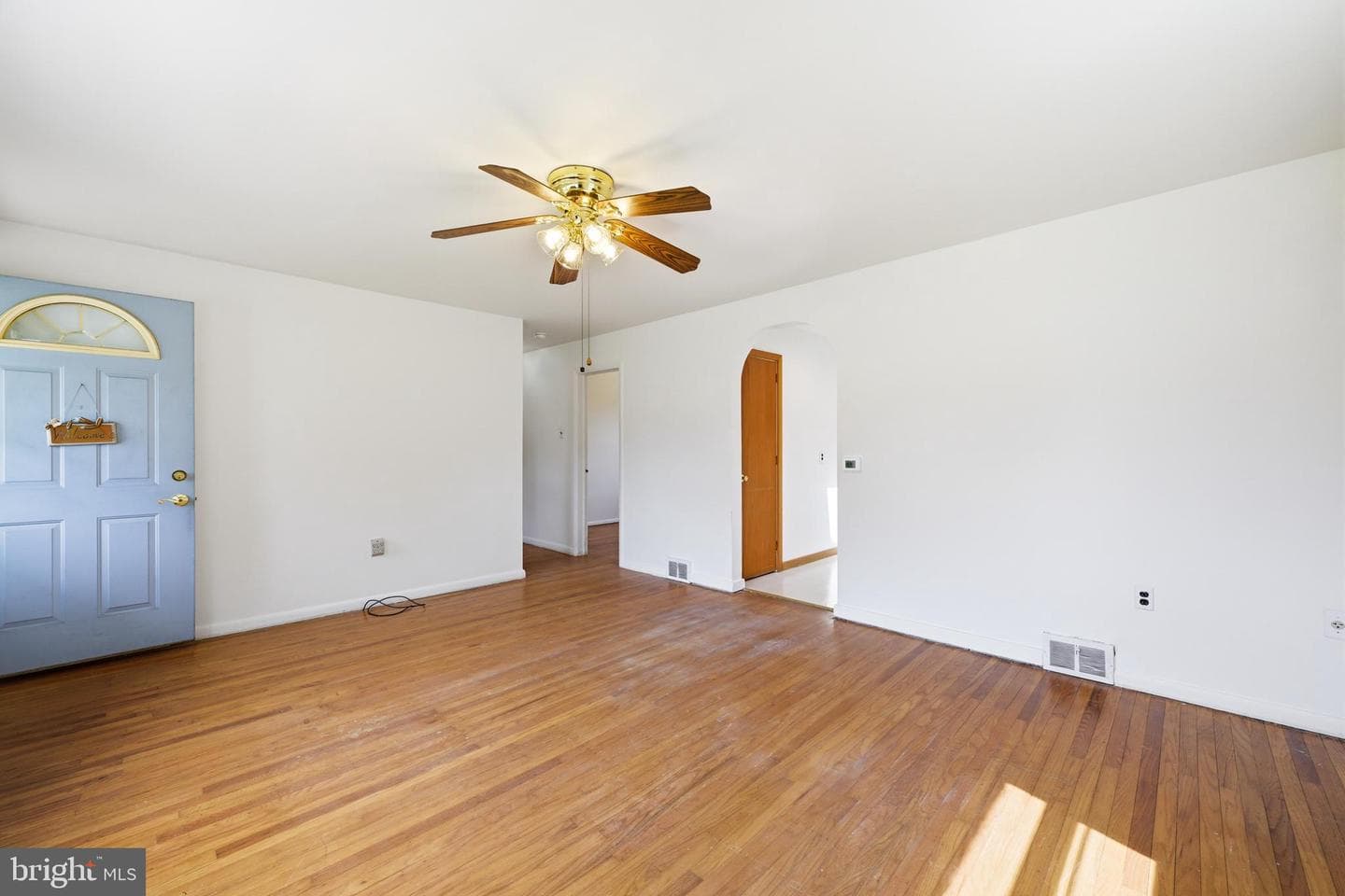 22 Mapleview Drive photo 3