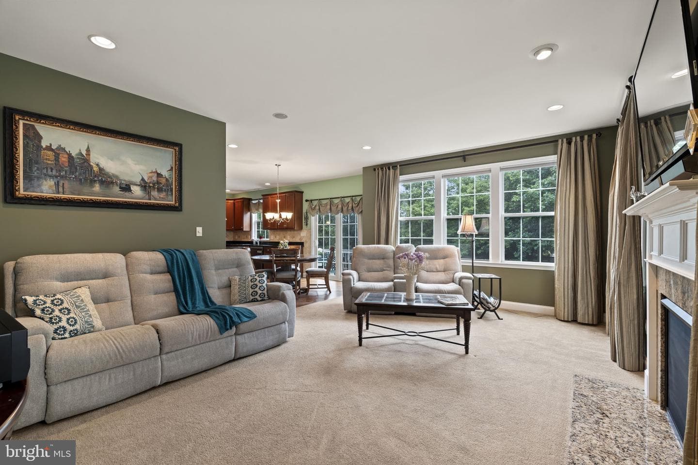 102 Overholt Drive photo 23
