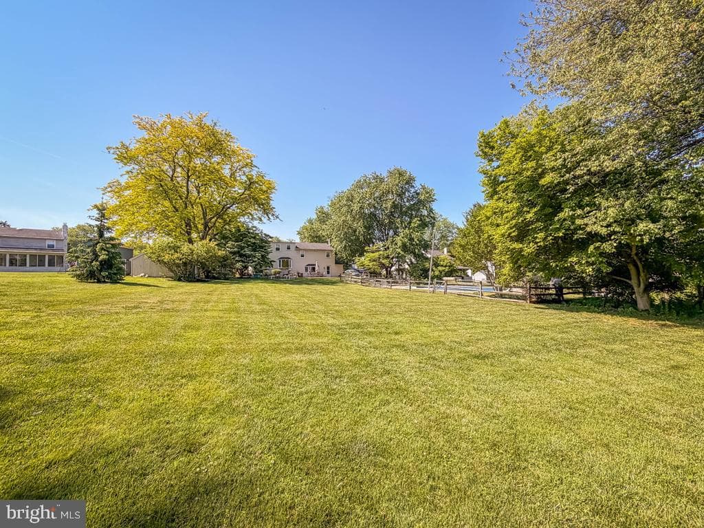 61 Cloverly Drive photo 39