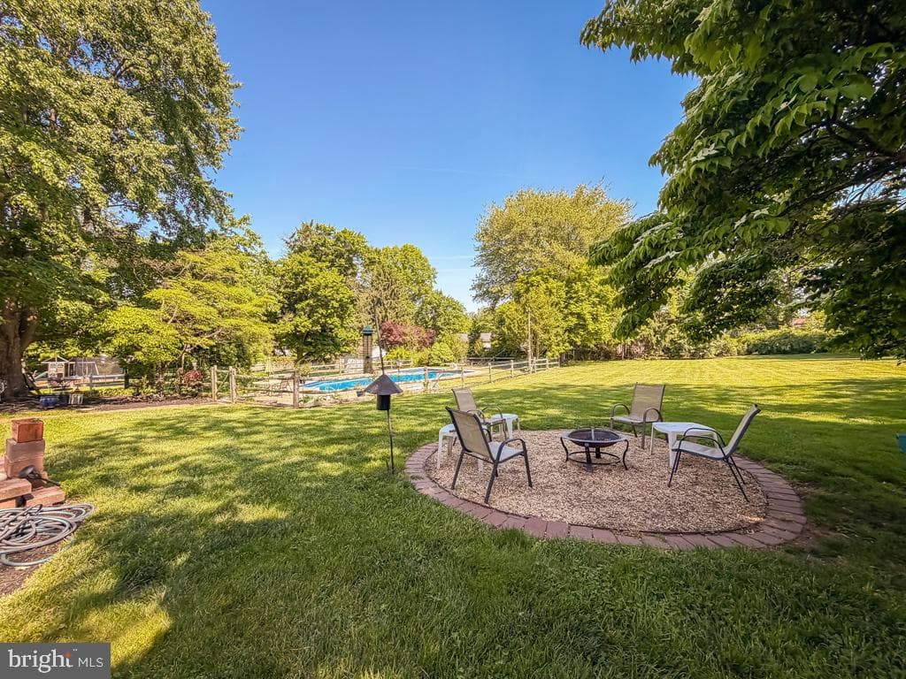 61 Cloverly Drive photo 42