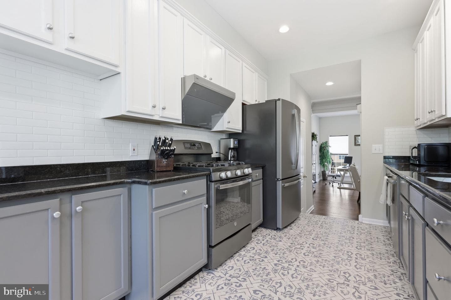 19 Addison Court photo 16