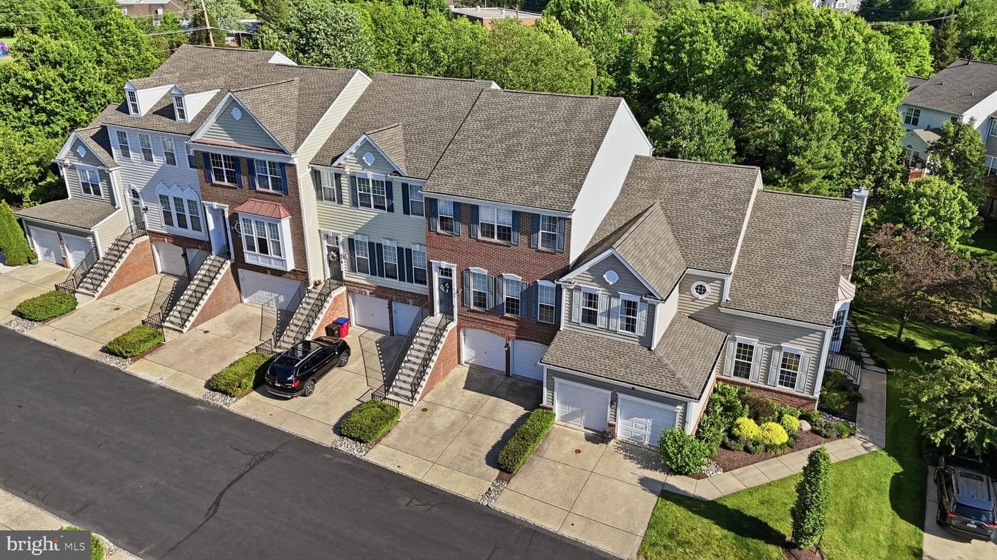 19 Addison Court photo 37