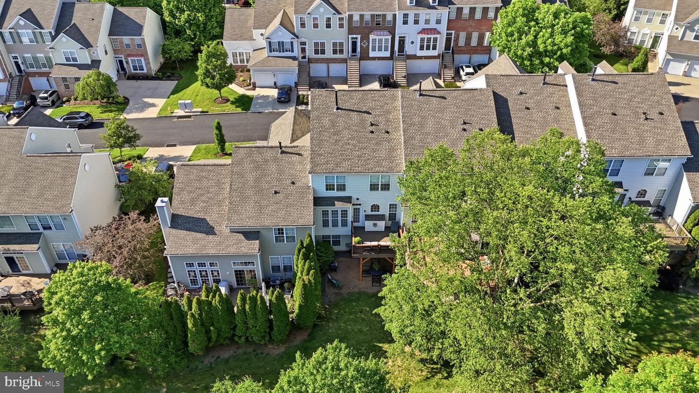 19 Addison Court photo 38