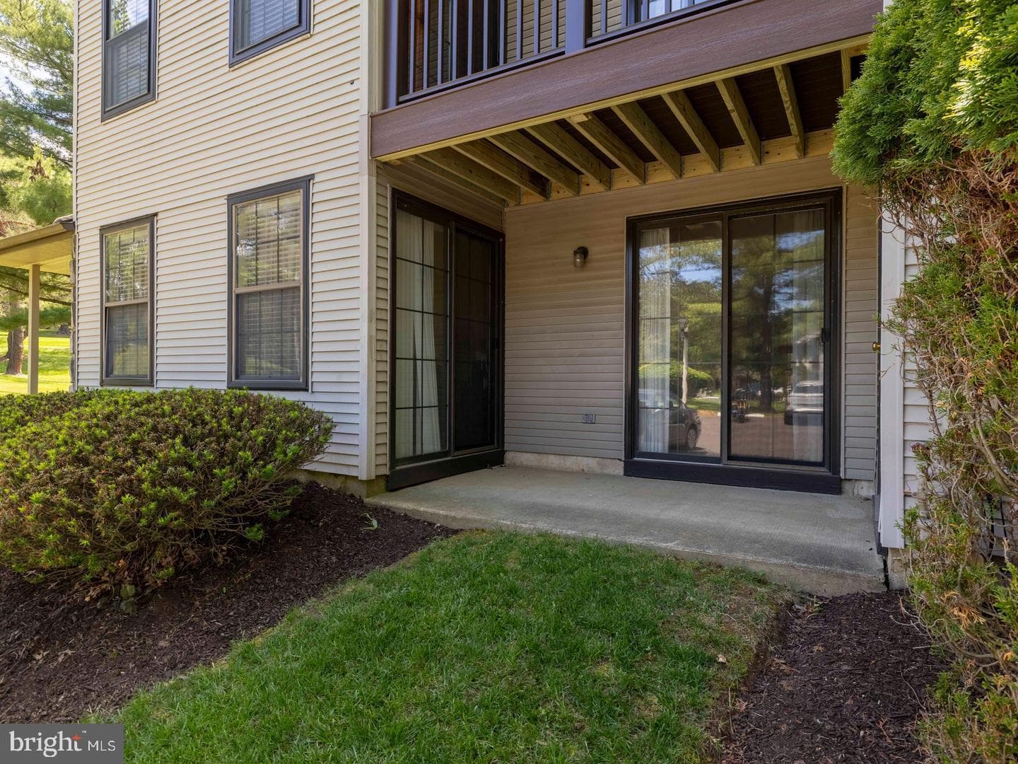 183 Basswood Court photo 3