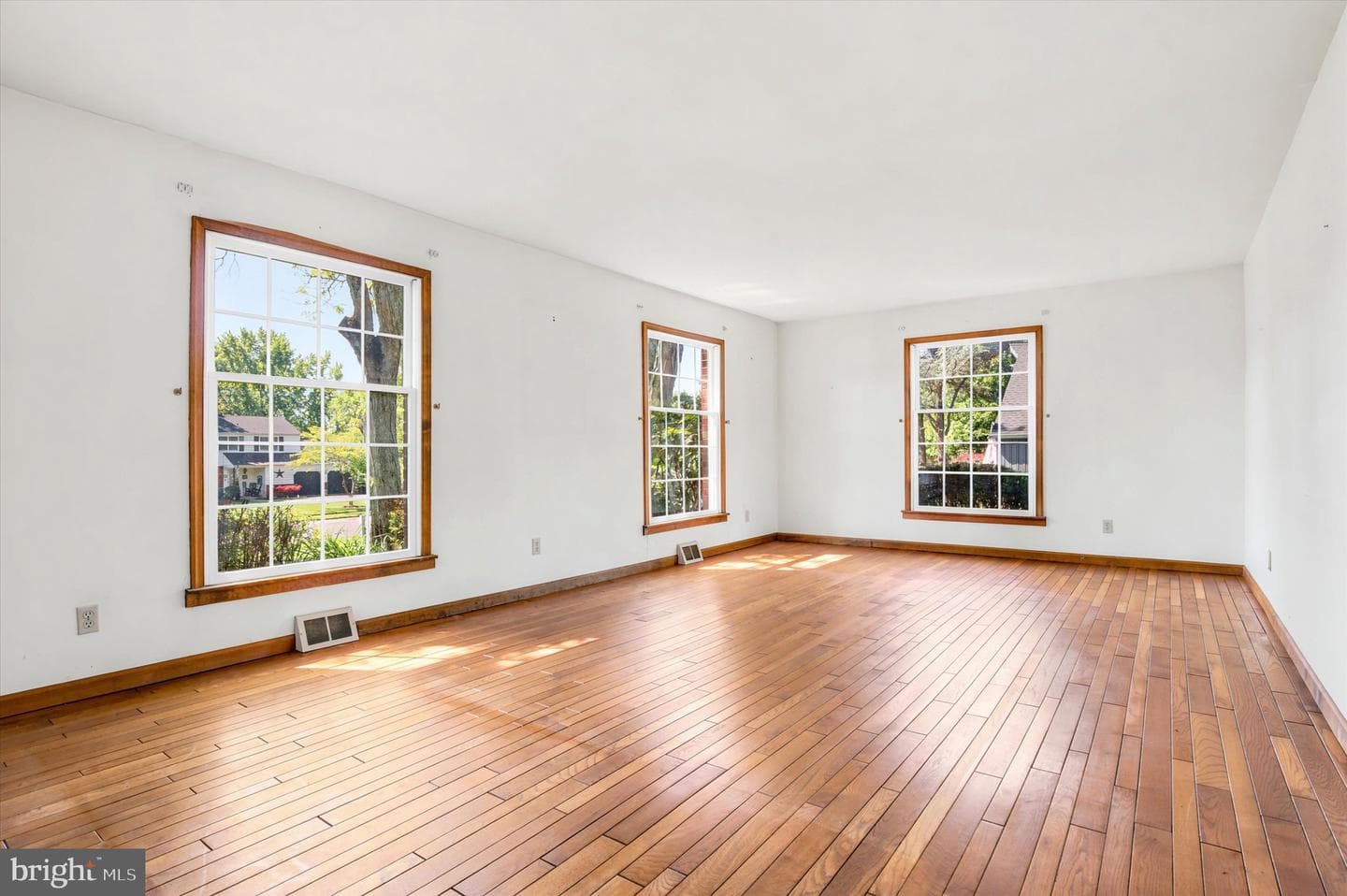 15 Brookdale Drive photo 14