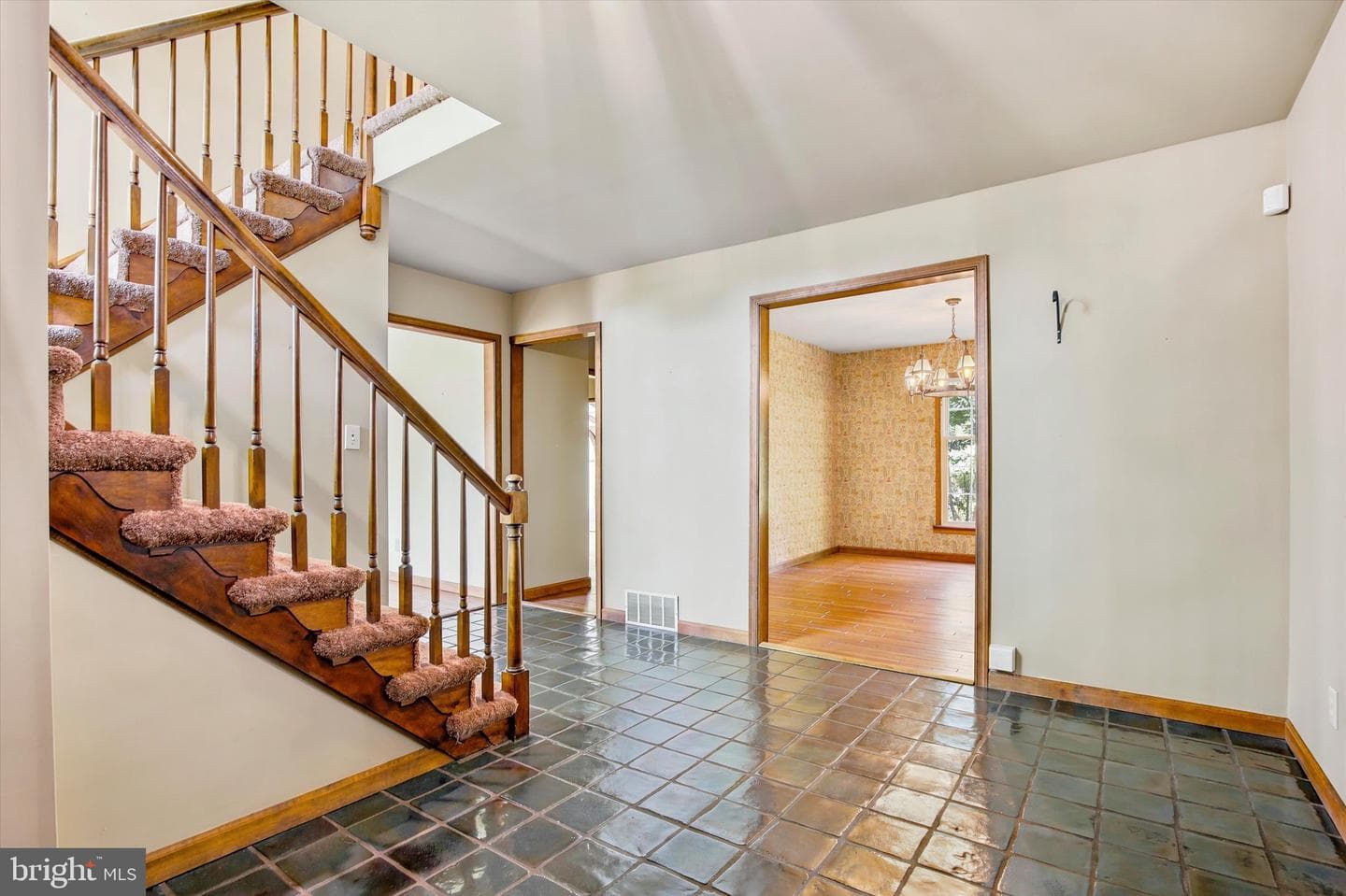 15 Brookdale Drive photo 5
